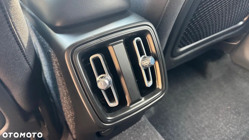 Volvo XC 40 T3 Geartronic Momentum Core - 15
