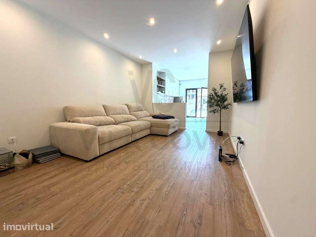 Moradia em Banda T3 Triplex Venda Vila do Conde - Grande imagem: 2/18