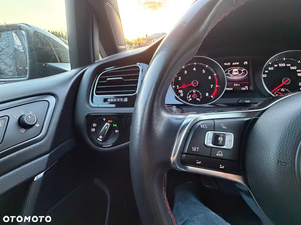 Volkswagen Golf 2.0 TSI BMT GTI Performance - 29
