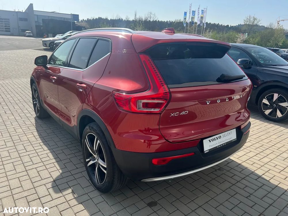Volvo XC 40 Recharge T4 Twin Engine AT7 Inscription Expression - 4
