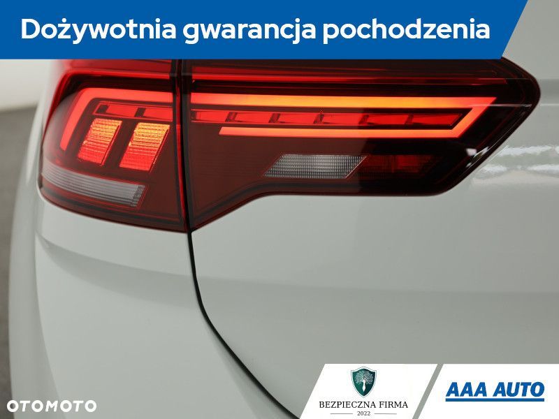 Volkswagen T-Roc - 22