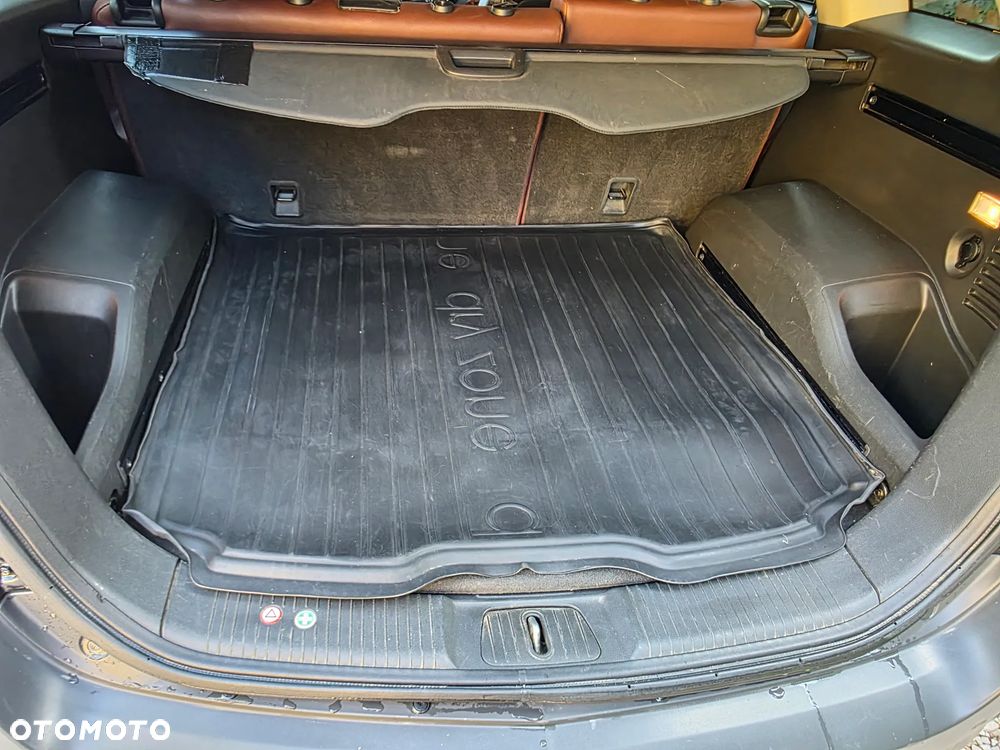 Volkswagen Tiguan - 19