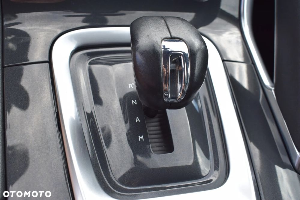 Peugeot 3008 2.0 HYbrid4 - 30