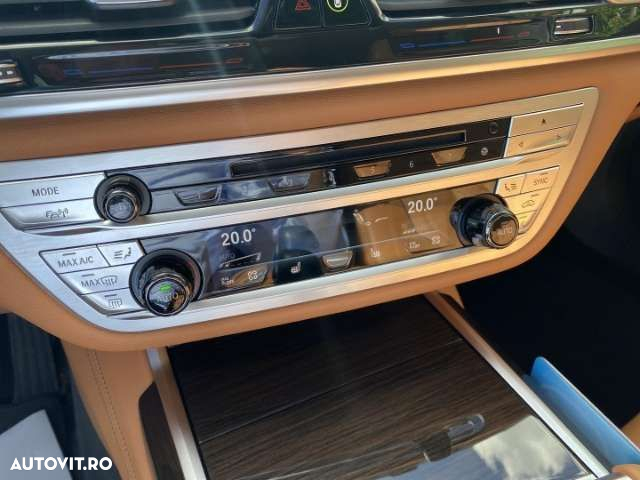 BMW Seria 7 - 12