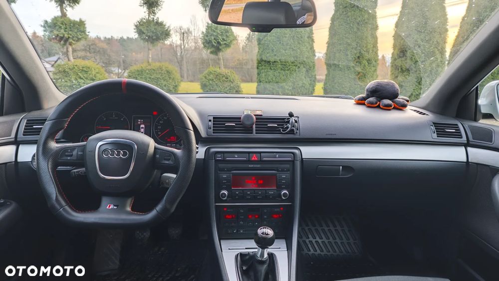 Audi A4 Avant 2.0 TDI DPF - 10