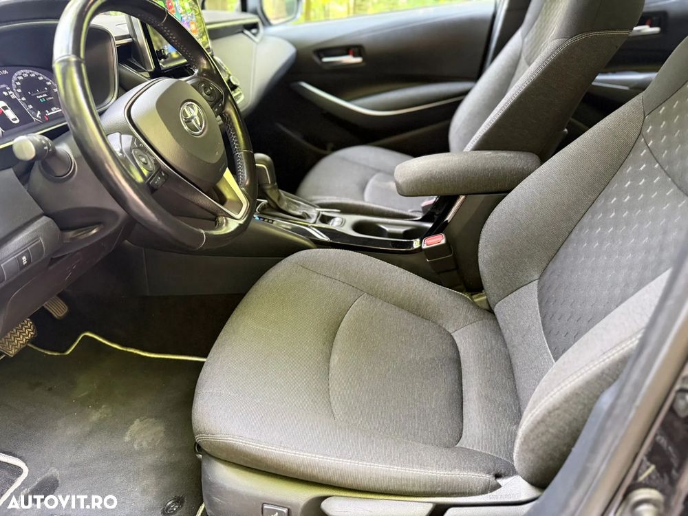 Toyota Corolla 1.8 HSD Business - 7