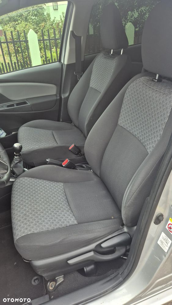 Toyota Yaris 1.4 D-4D Active - 15