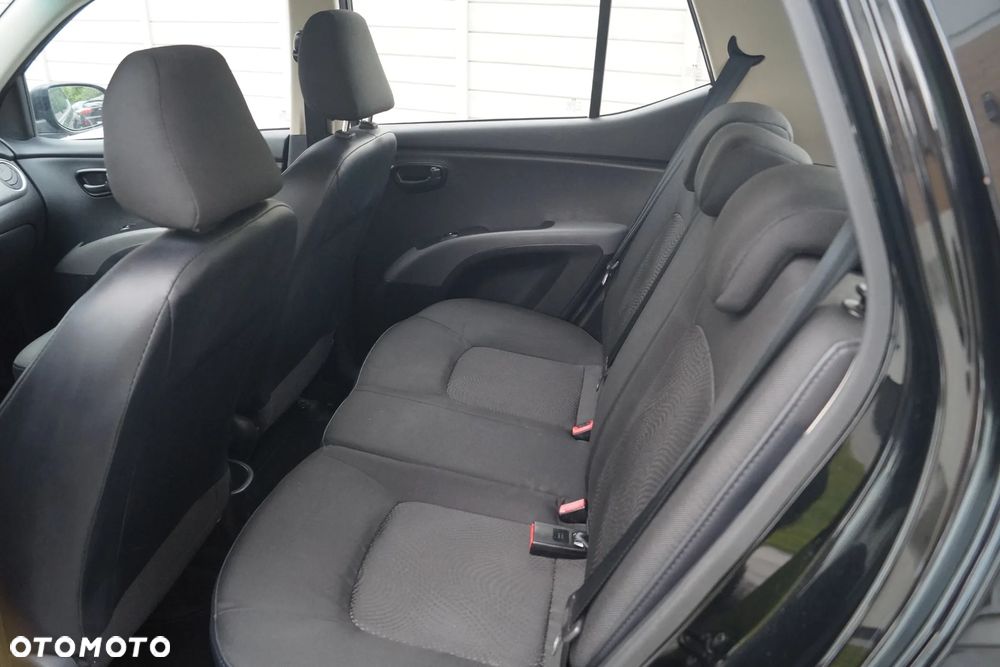Hyundai i10 1.1 Edition 20 - 24