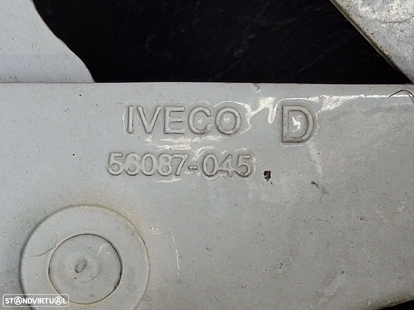 Dobradiça Capot Drt. Iveco Daily Iv Camião De Plataforma/Chassis - 2