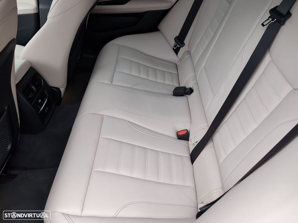 BMW i4 eDrive40 Pack Desportivo M - 14