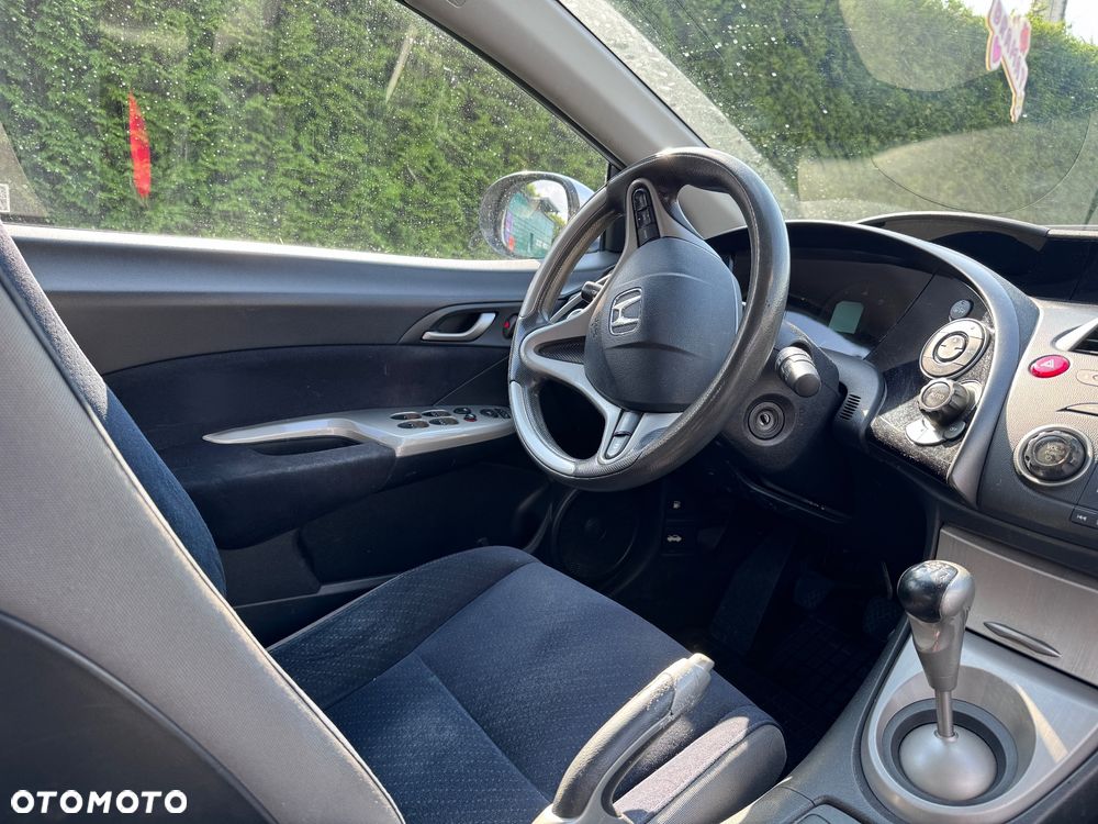 Honda Civic 1.4 Base - 9