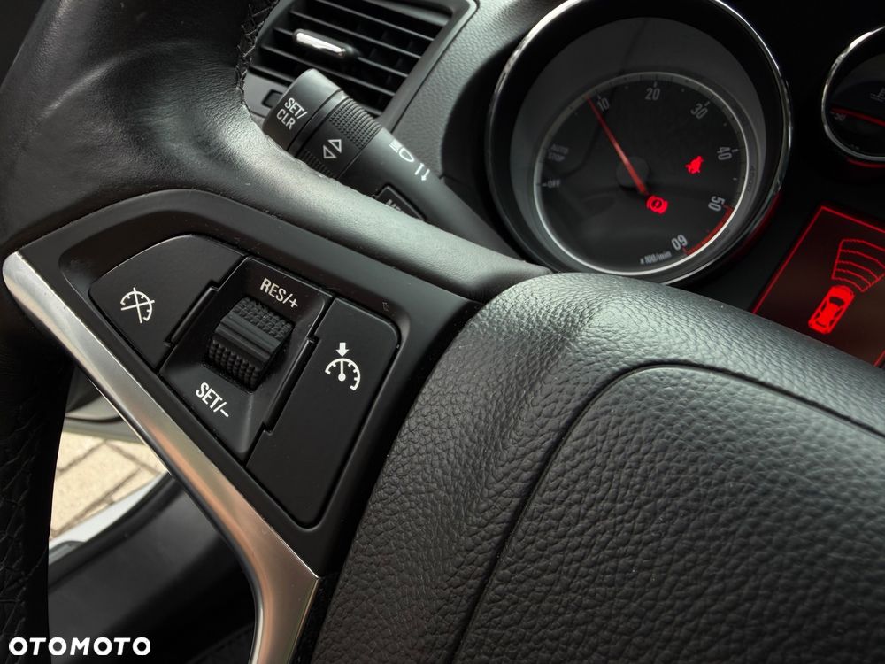 Opel Insignia 2.0 CDTI ecoFLEX Sport - 25