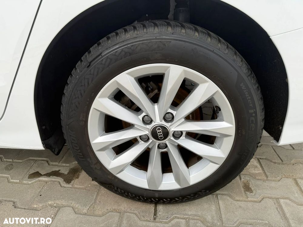 Audi A3 2.0 30 TDI Advanced - 23