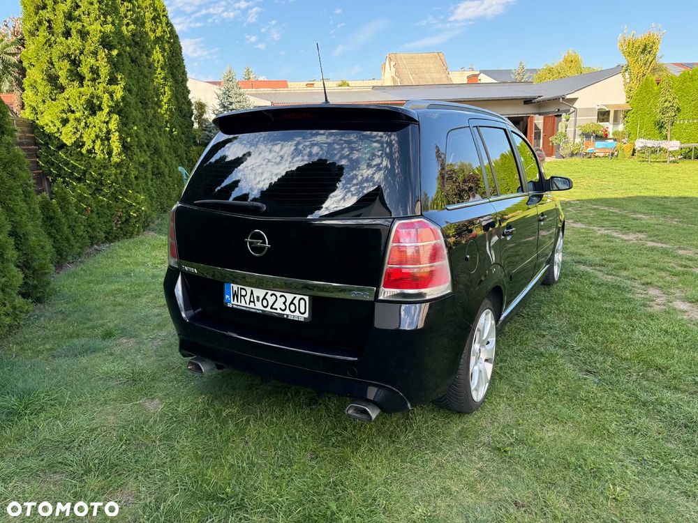 Opel Zafira - 2