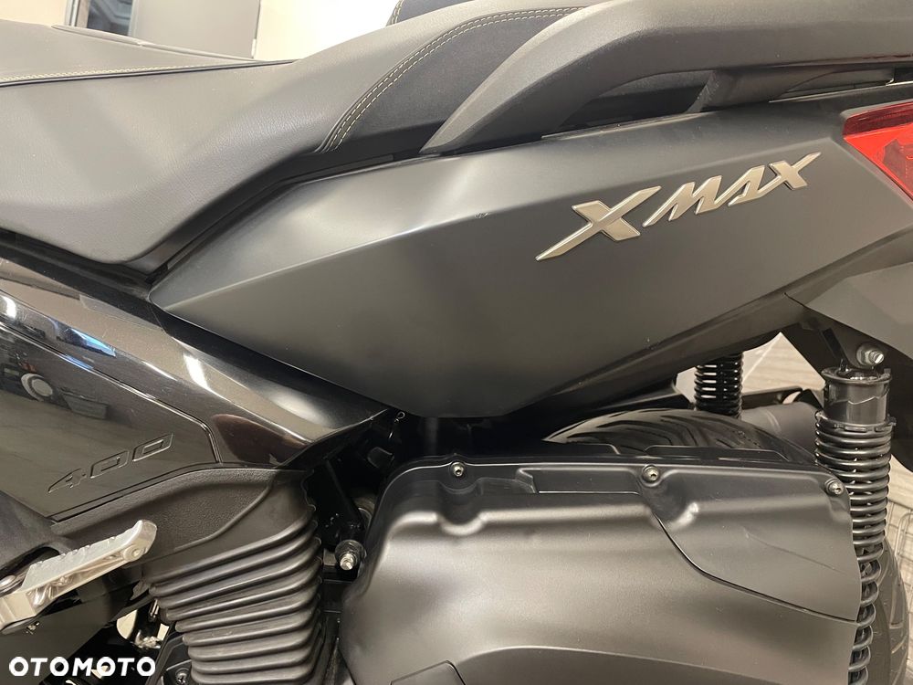 Yamaha X-max - 16
