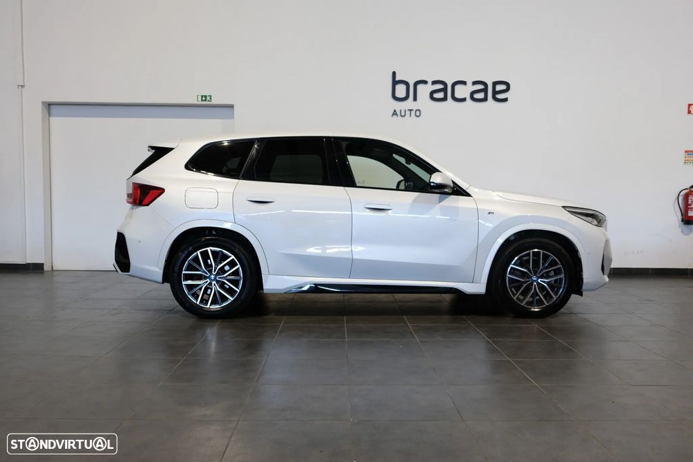 BMW iX1 xDrive30 M Sport Pack - 5