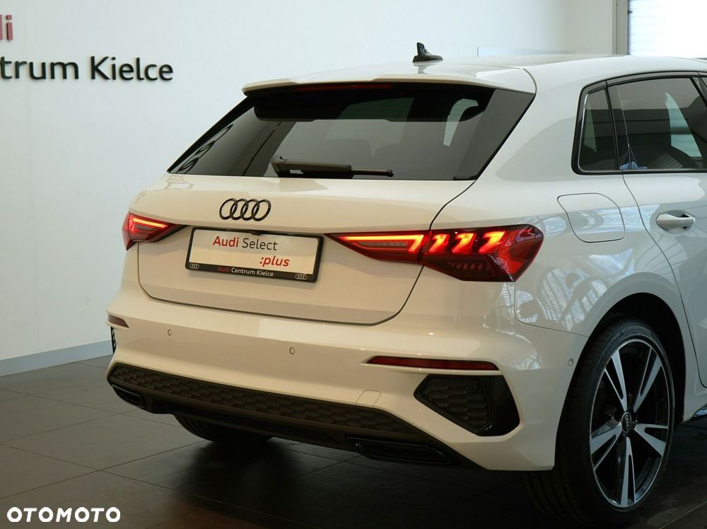 Audi A3 Sportback - 13