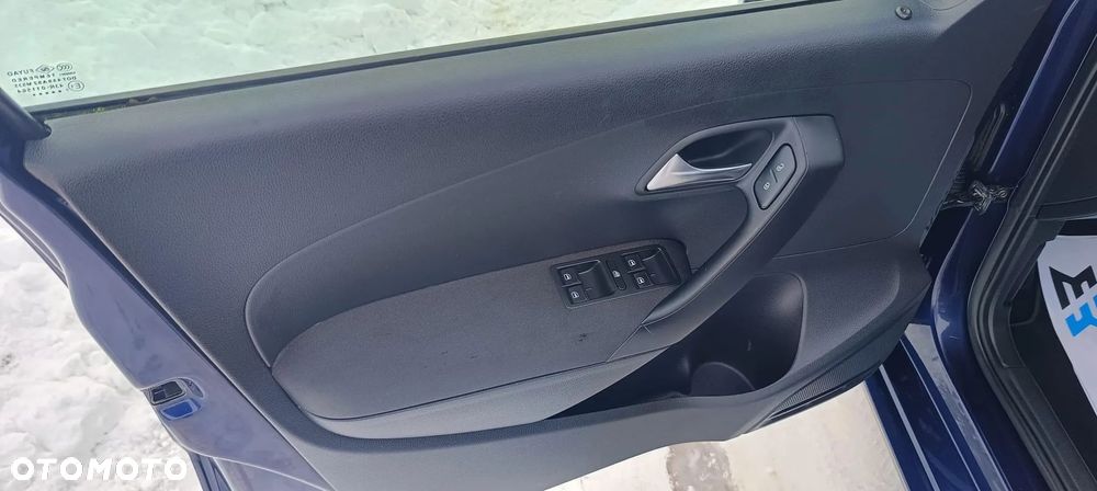 Volkswagen Polo - 25