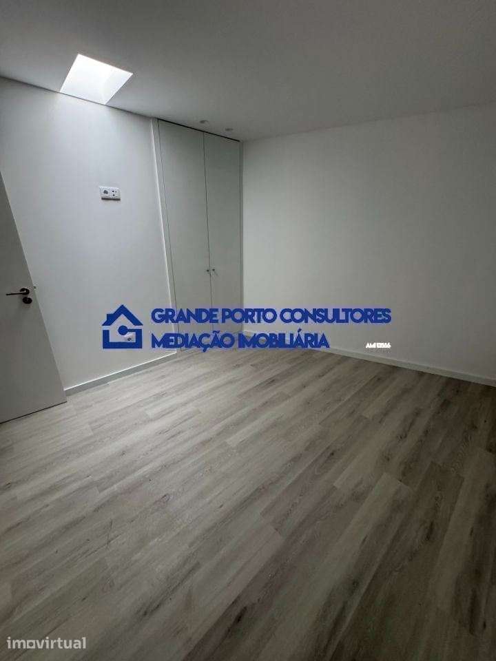 T2 Duplex  Matosinhos Sul - junto Av. Serpa Pinto - Grande imagem: 2/10