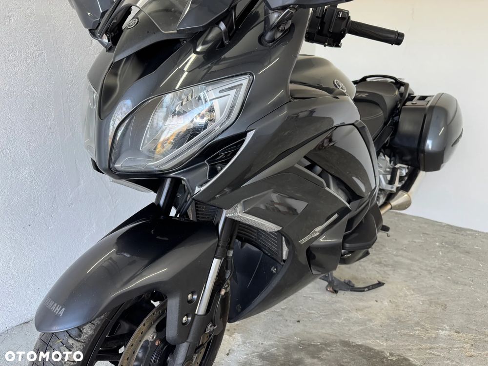 Yamaha FJR - 25