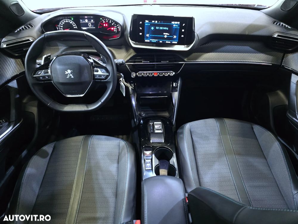 Peugeot 2008 PureTech 130 EAT8 Allure - 8