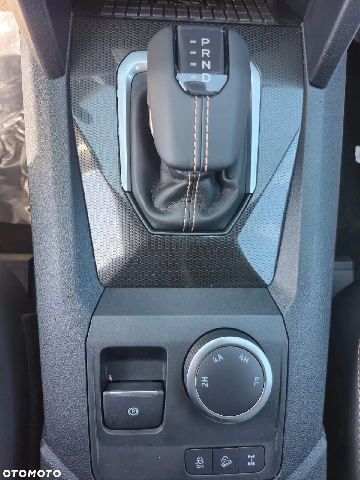 Volkswagen Amarok - 11