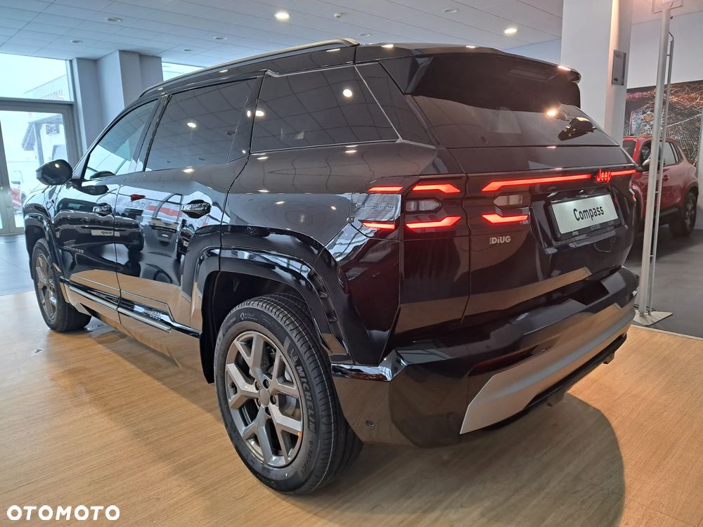 Jeep Compass 1.2 T3 mHEV First Edition FWD DCT - 4