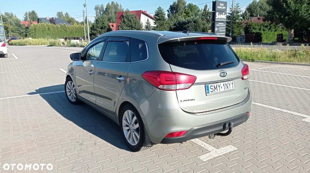 Kia Carens 1.7 CRDi XL 7os - 4
