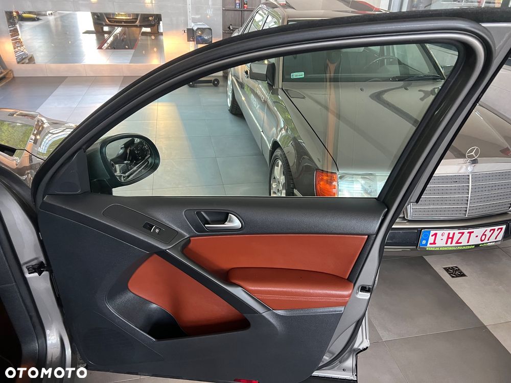 Volkswagen Tiguan 2.0 TDI DPF 4Motion BlueMotion Technology DSG Cup Track & Style - 31