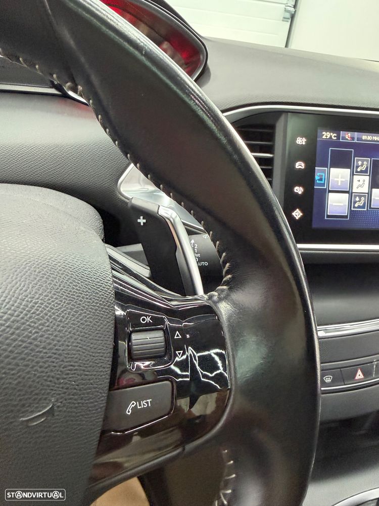 Peugeot 308 - 16