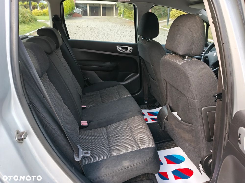 Peugeot 307 1.6 HDI Oxygo - 25