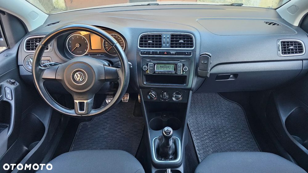 Volkswagen Polo - 5