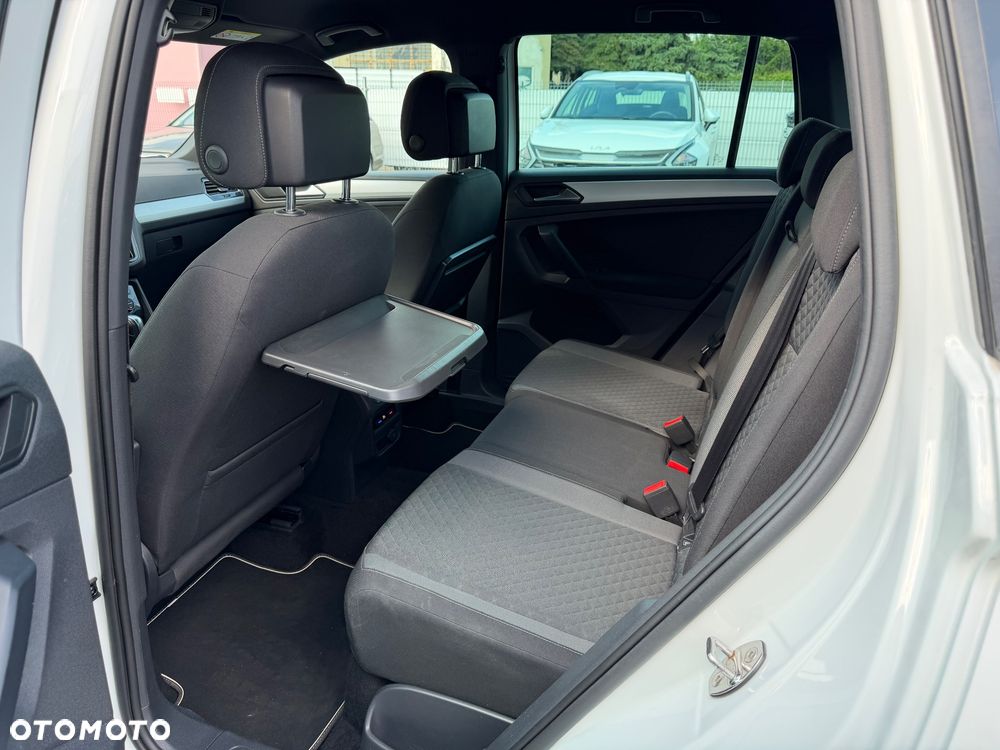 Volkswagen Tiguan 2.0 TDI SCR DSG R-Line - 28
