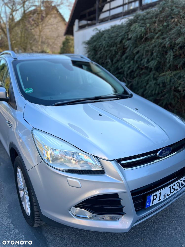 Ford Kuga 2.0 TDCi 2x4 Titanium - 7