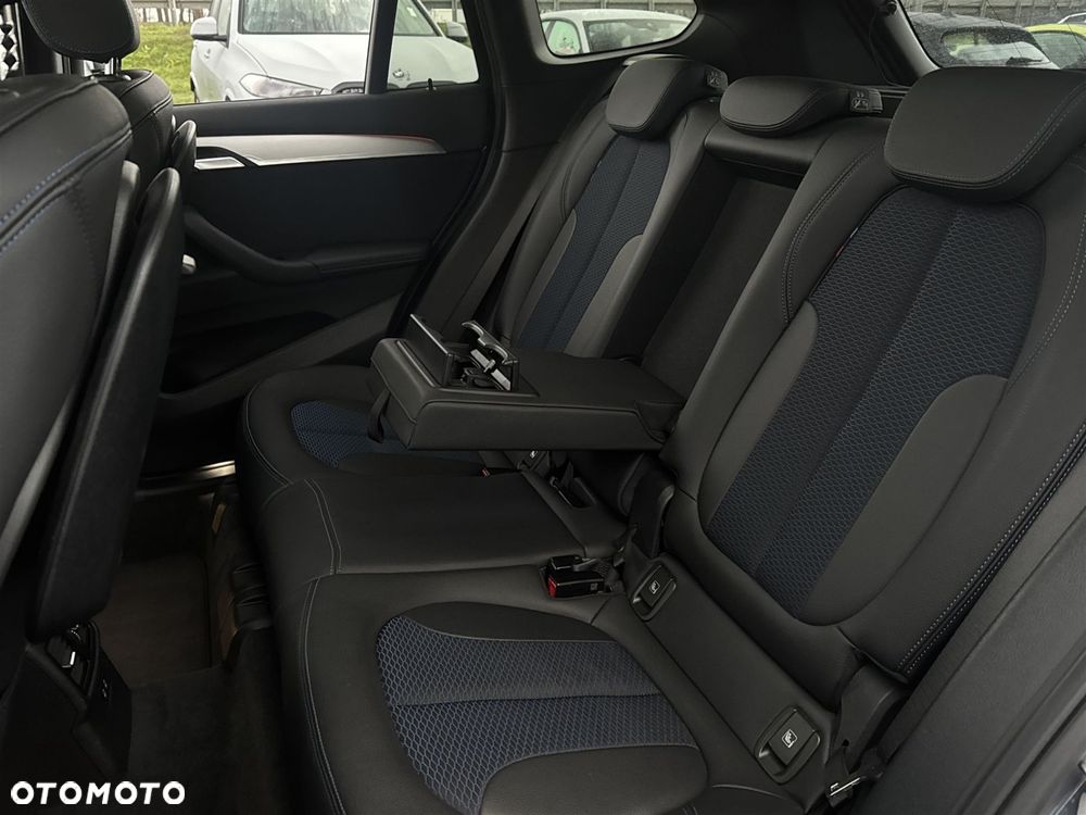 BMW X1 - 22