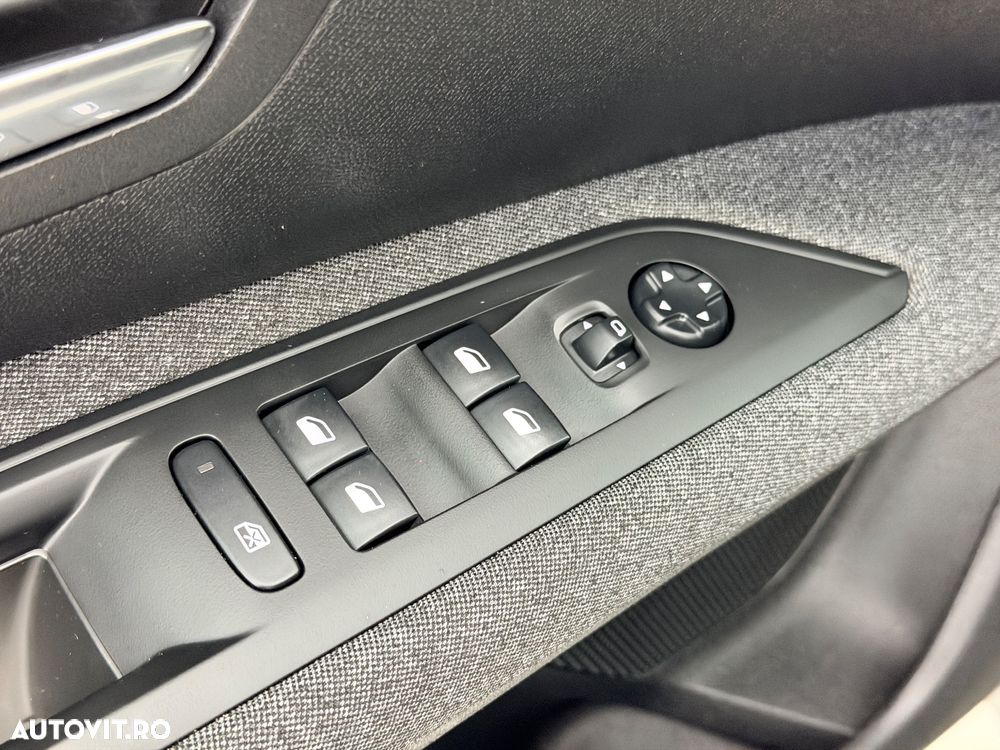 Peugeot 3008 PureTech 130 Stop & Start GPF Allure - 10