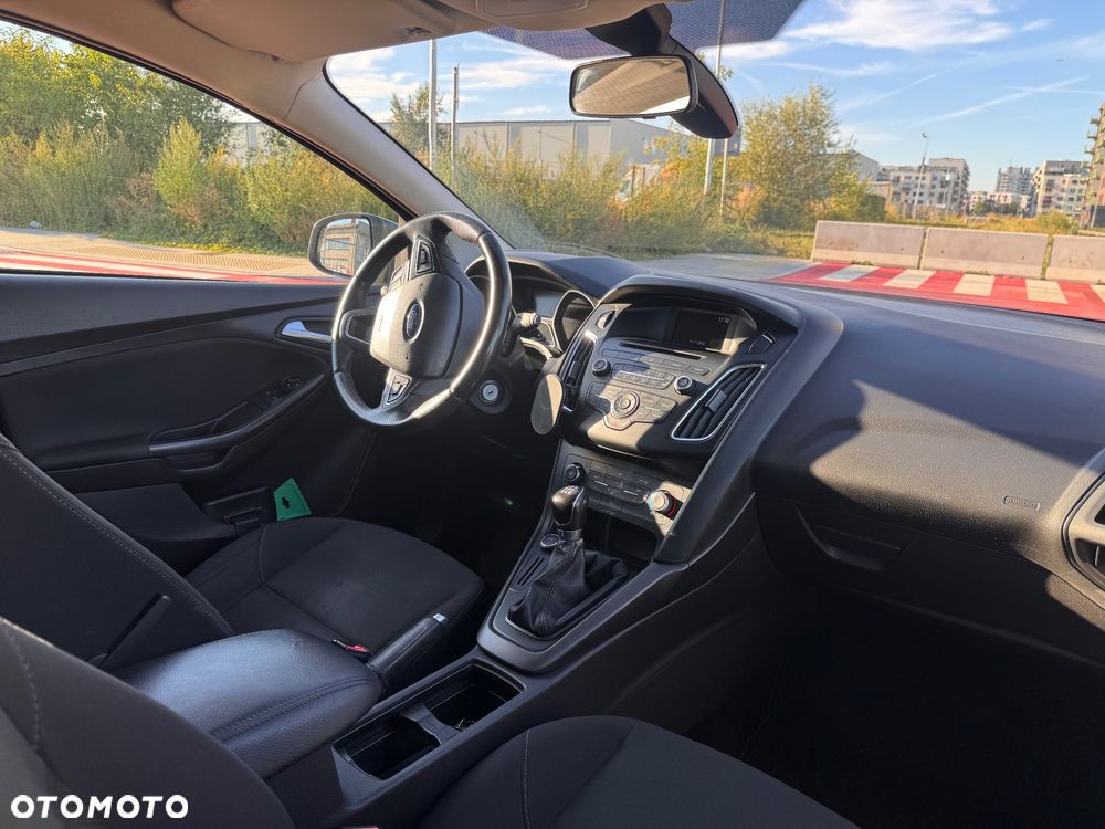 Ford Focus 1.6 Trend - 13