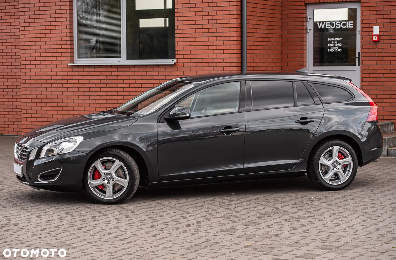 Volvo V60 T6 AWD Geartronic Edition - 7