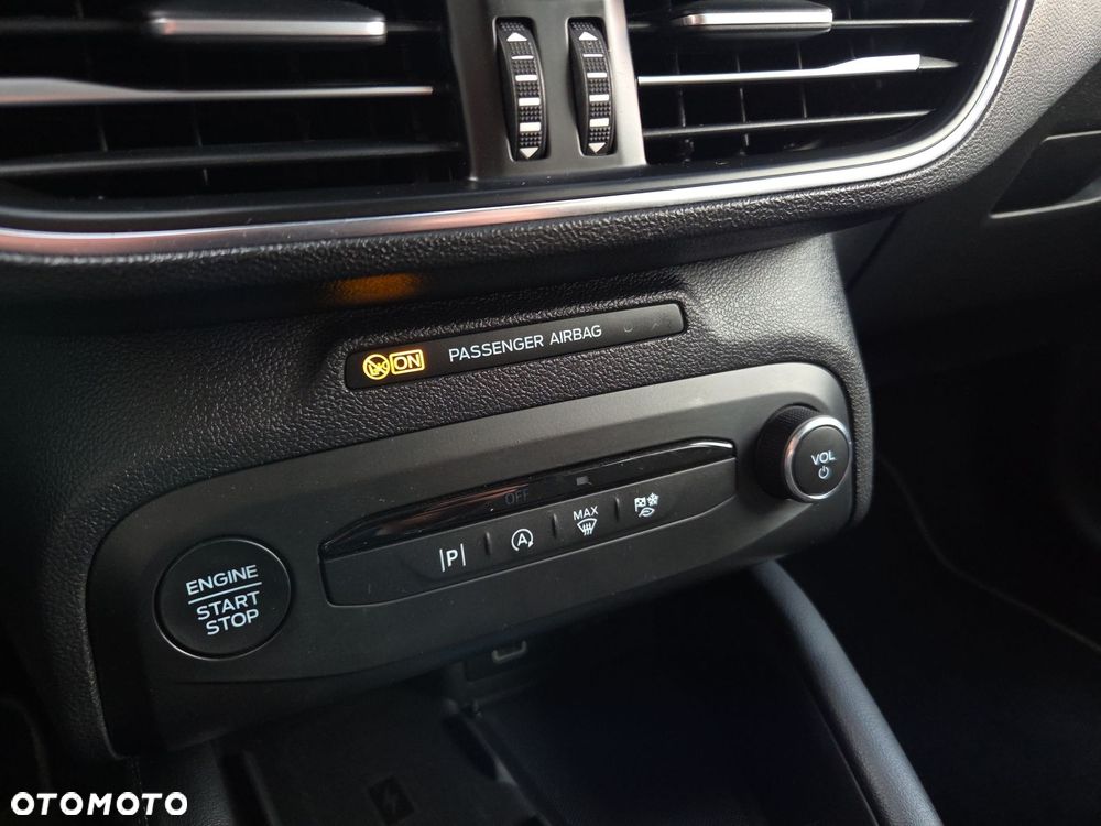 Ford Focus 1.0 EcoBoost mHEV Titanium X - 23