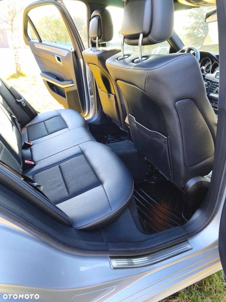 Mercedes-Benz Klasa E 220 CDI DPF BlueEFFICIENCY 7G-TRONIC Elegance - 10