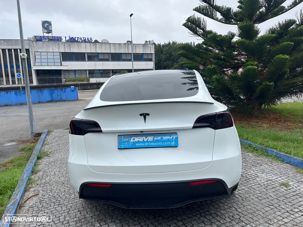 Tesla Model Y Standard - 10