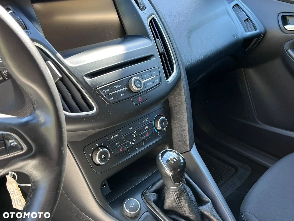 Ford Focus - 20