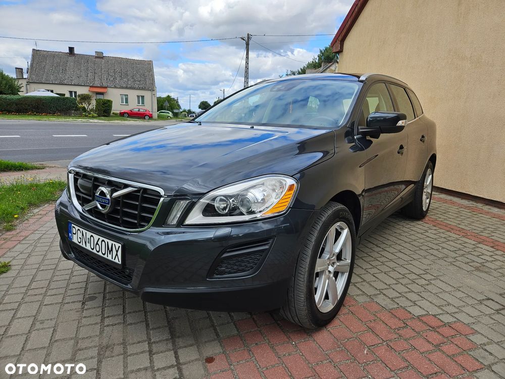 Volvo XC 60 D5 AWD Geartronic Summum - 3