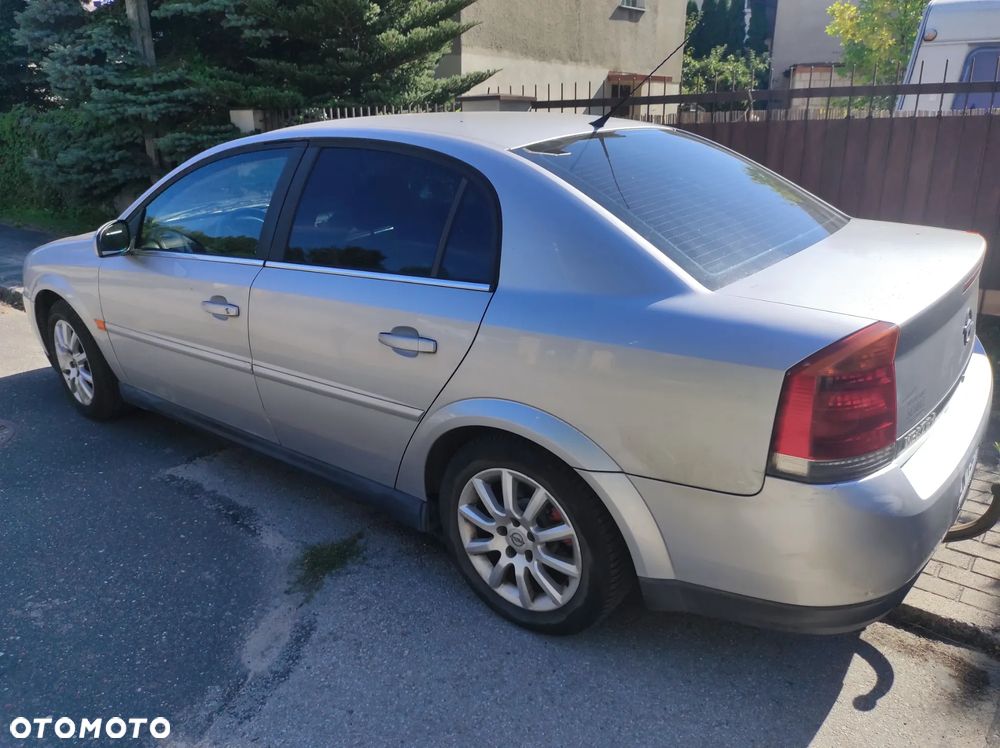Opel Vectra 1.8 Essentia - 4
