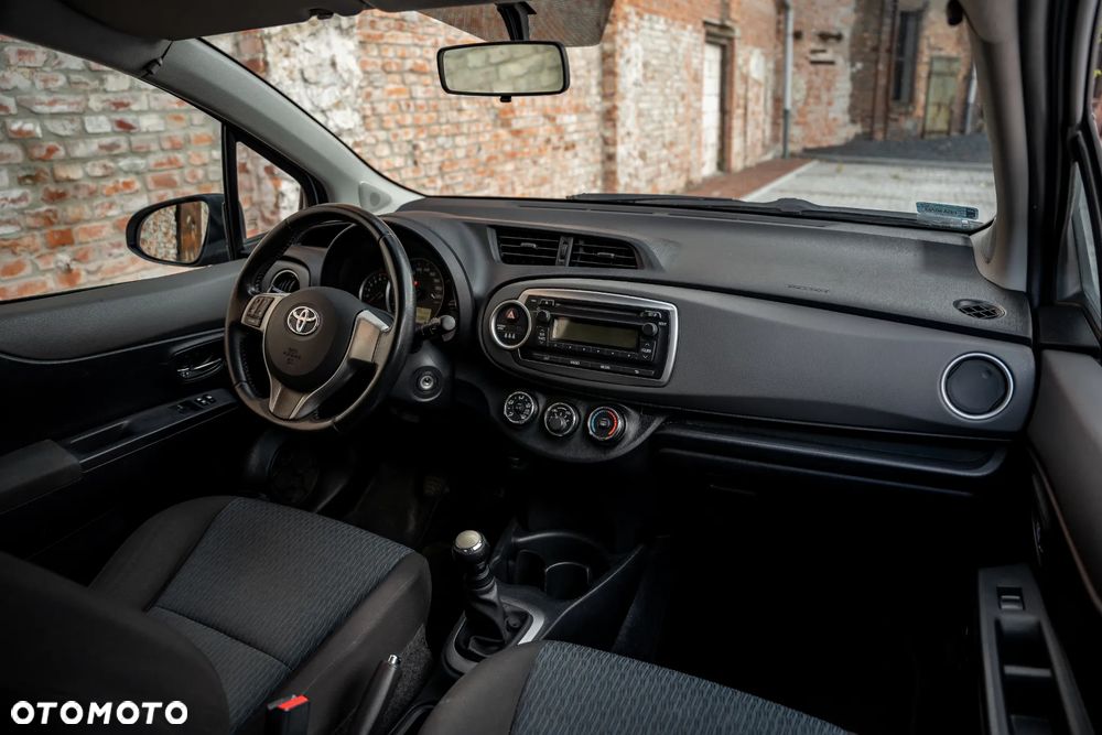 Toyota Yaris 1.0 Terra EU5 - 21