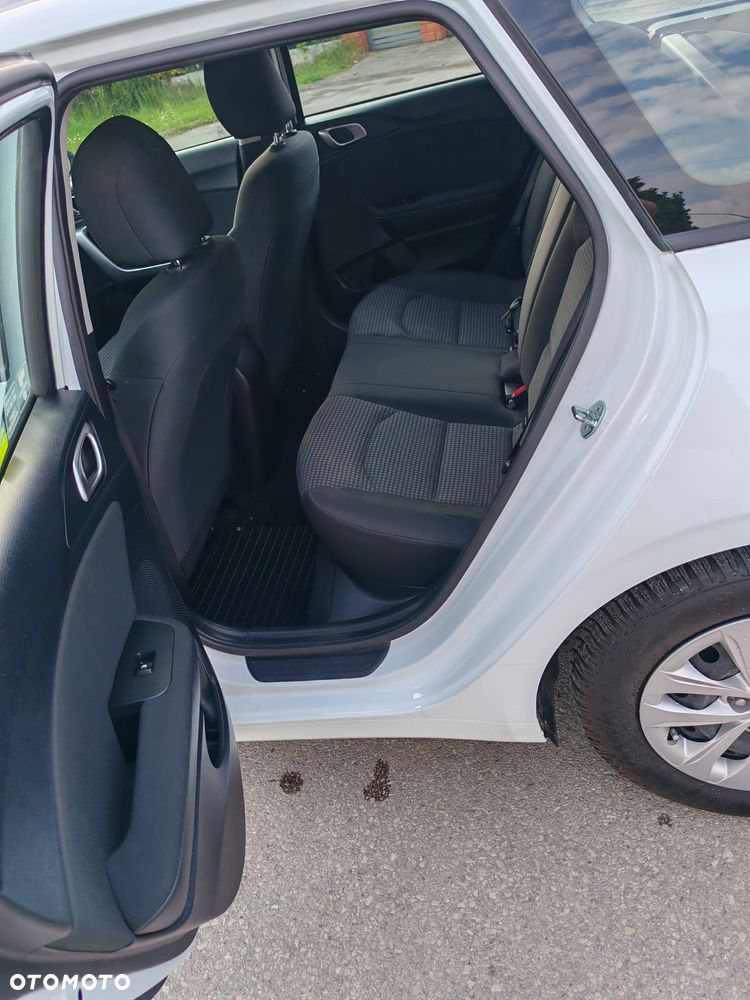 Kia Ceed 1.0 T-GDI S - 26
