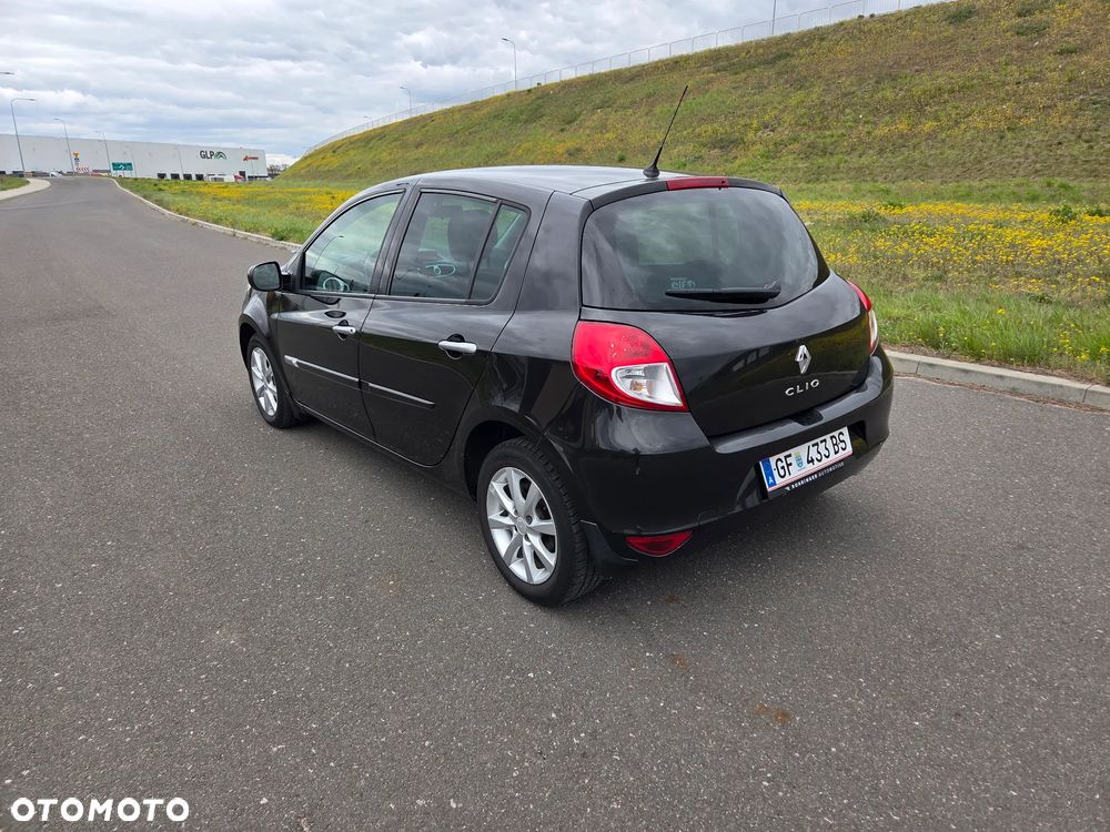 Renault Clio 1.2 16V 75 nightDay - 7