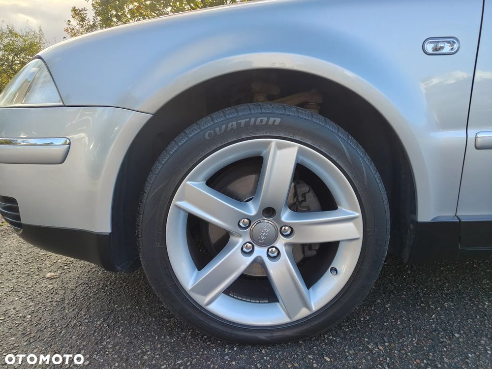 Volkswagen Passat 1.6 Comfortline - 13