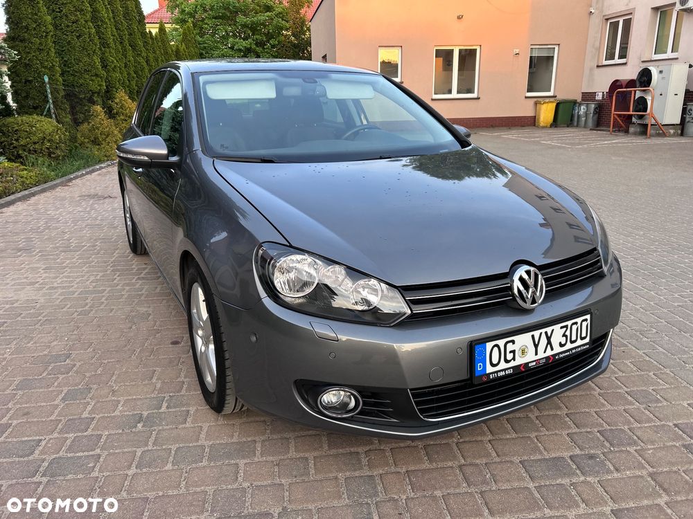 Volkswagen Golf 1.6 TDI DPF Highline - 10