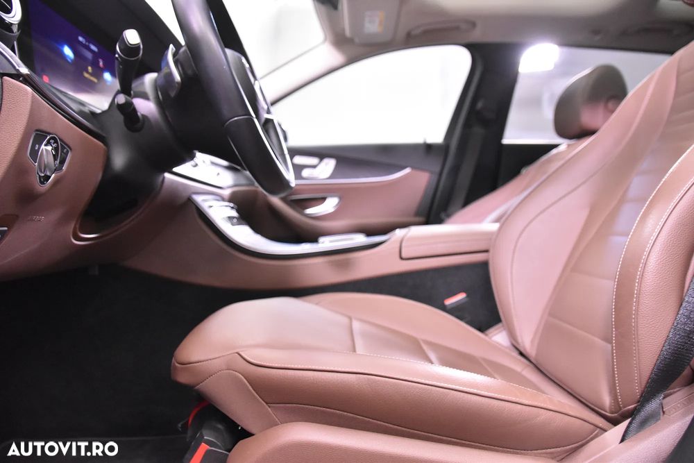 Mercedes-Benz E 220 d 4MATIC Aut. - 25